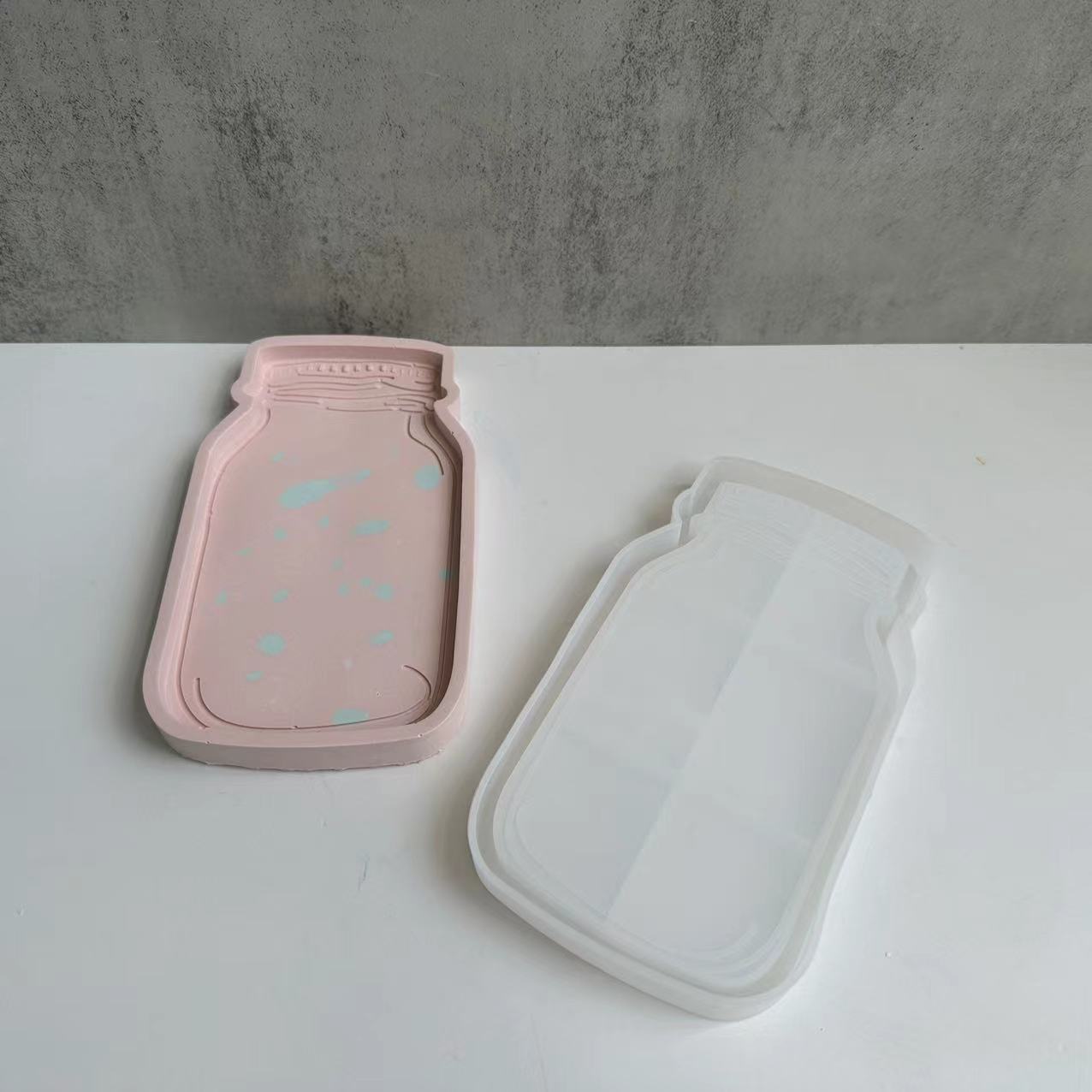 Half Bottle Shaped Tray Mold 半水瓶托盤模具